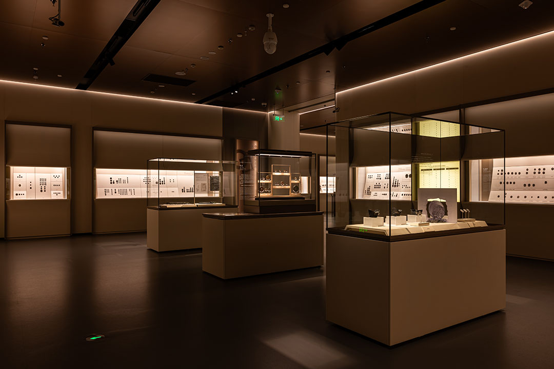 上海博物馆东馆货币馆.jpg