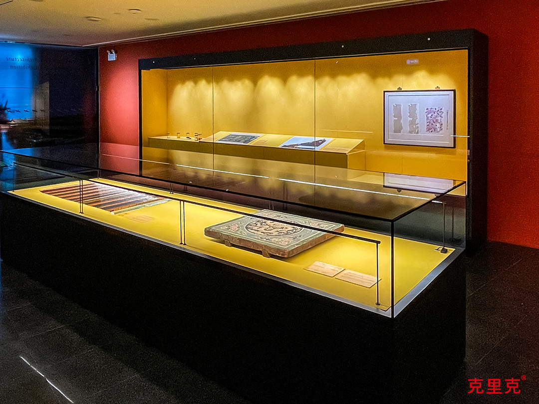 博物馆展柜玻璃:藏品守护与视觉表达的双重内核 博物馆展柜玻璃:藏品守护与视觉表达的双重内核