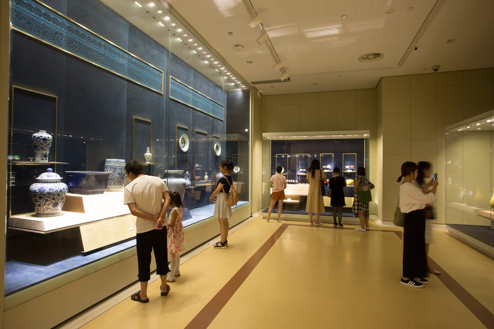 文物展柜保护技术要求_克里克展柜