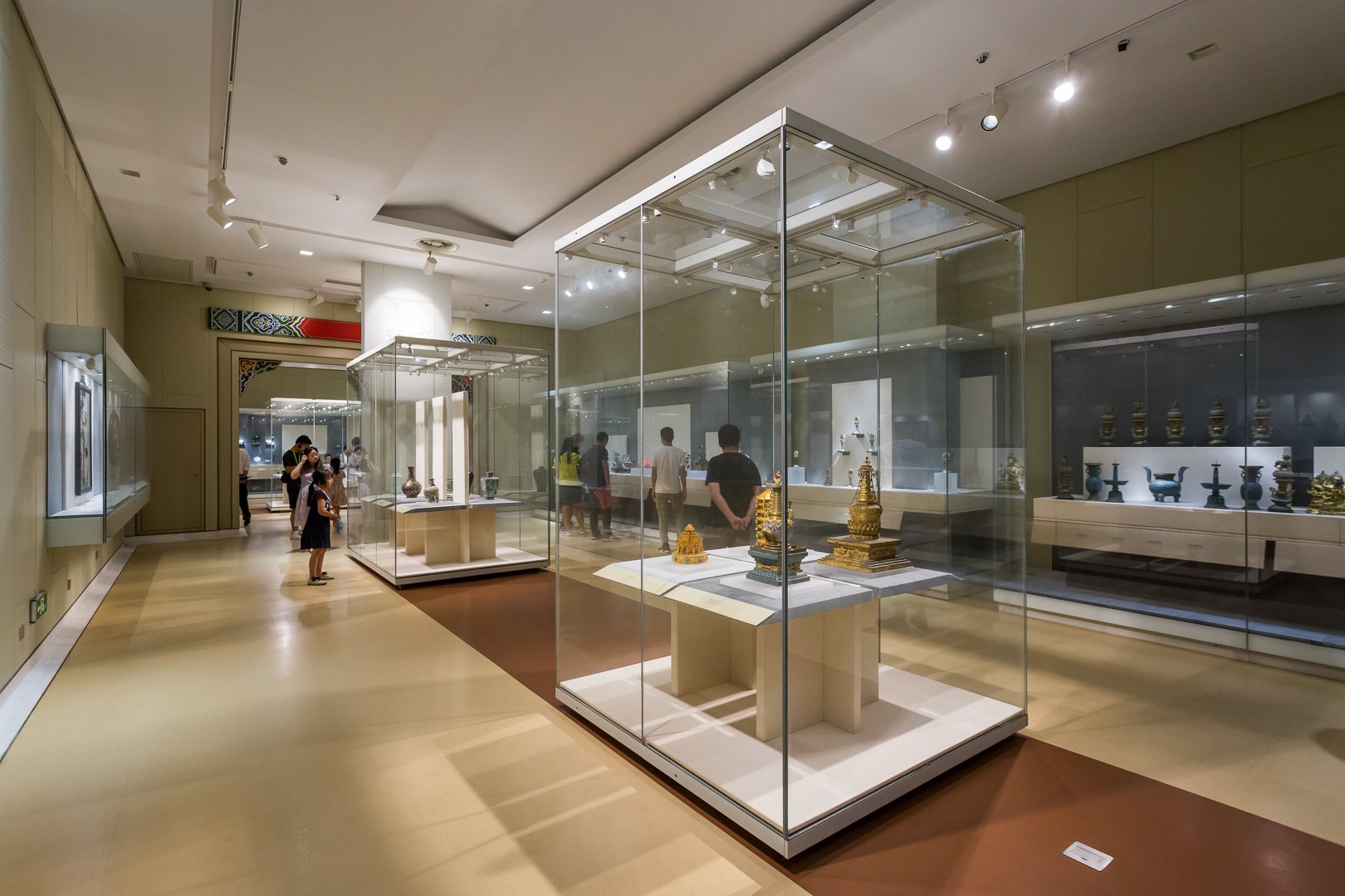 文物展柜保护技术要求_克里克展柜—南京博物院